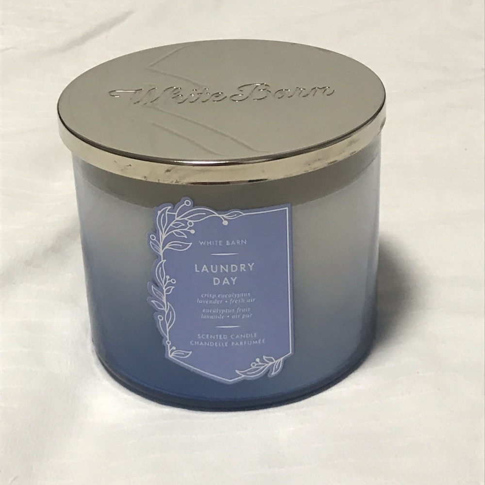 Bath & Body Works White Barn Laundry Day Scented Candle NEW